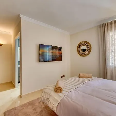 Beachfront Apartamento Marbella