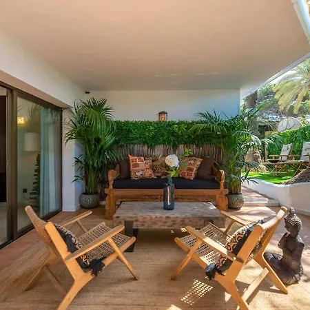 Beachfront Apartamento *